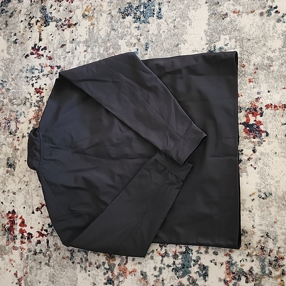 Tommy Bahama size L - Picture 2 of 7